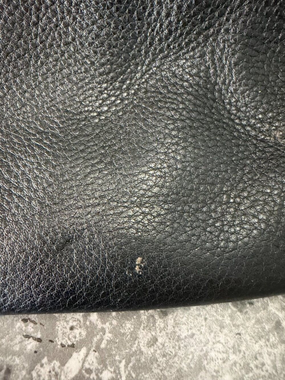 Michael Kors Fulton Large Hobo - Picture 6 of 9